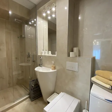 Deluxe Apartment Comfortable In New Building Brasov