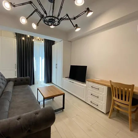 Apartment Deluxe Apartment Comfortable In New Building Brasov